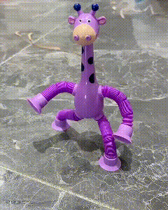 Telescopic Suction Cup Giraffes™ – 4-Pack Toy Set